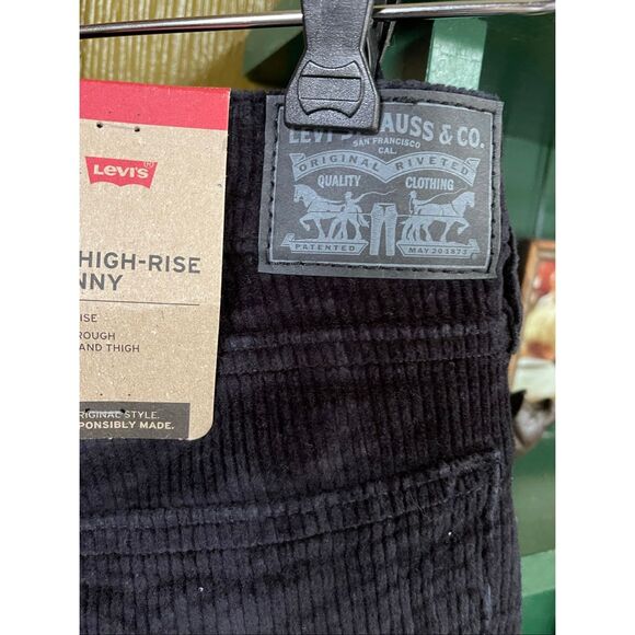 NWT Levi’s 31/30 black high rise skinny corduroy pants. - Picture 4 of 7